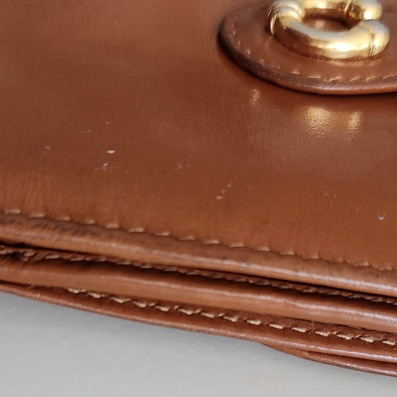 Gucci Cognac Leather Coin Purse with Gold Horseshoe Accent - Picture 6 of 8